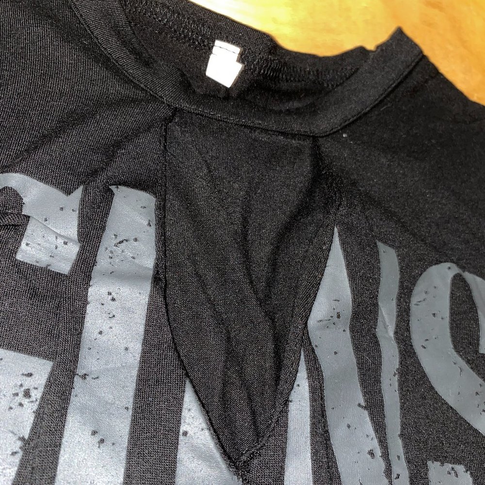 Guns & Roses Tank Top - Picture 3 of 3